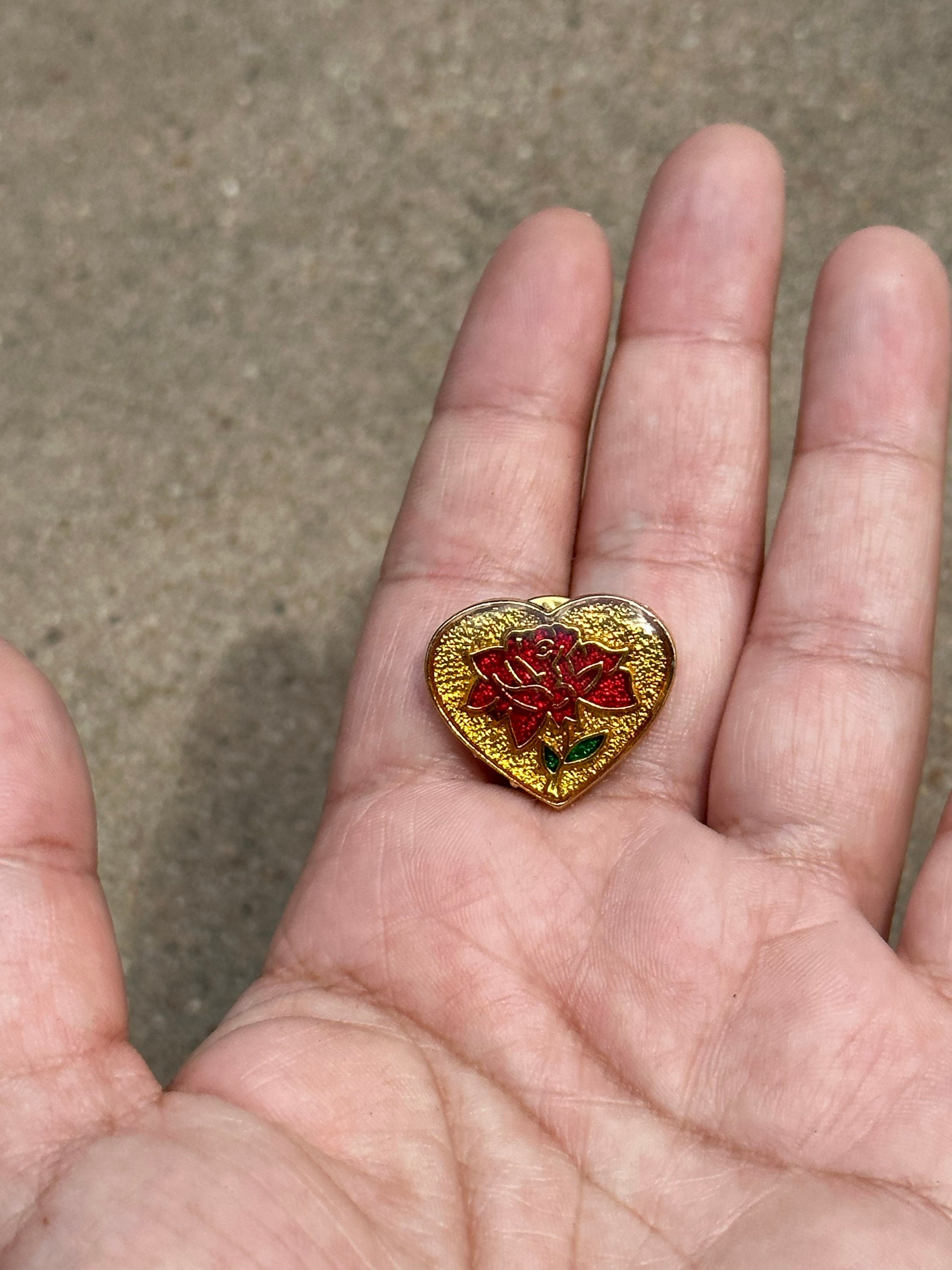 VINTAGE HEART BROOCH,vintage Heart brooch pin,vintage Heart rose brooch,rose heart brooch,vintage heart brooch pin,gold heart pin,rose pin