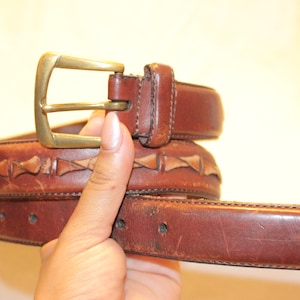 VGT BRAIDED LEATHER Belt,brown leather belt,braided leather belt womens,vintage medium braided leather belt,vintage medium brown belt,belt