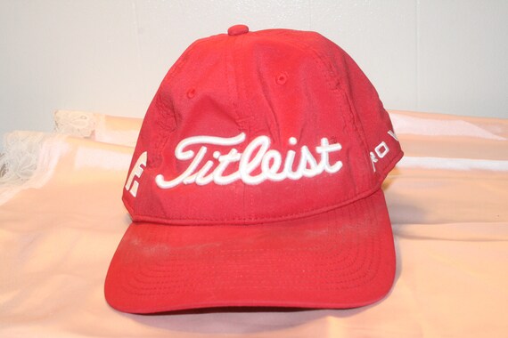 red titleist visor