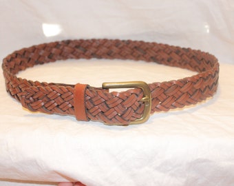 VINTAGE FOSSIL LEATHER Belt,vintage brown leather belt,braided leather belt womens,vintage small leather belt,vintage fossil womens belt