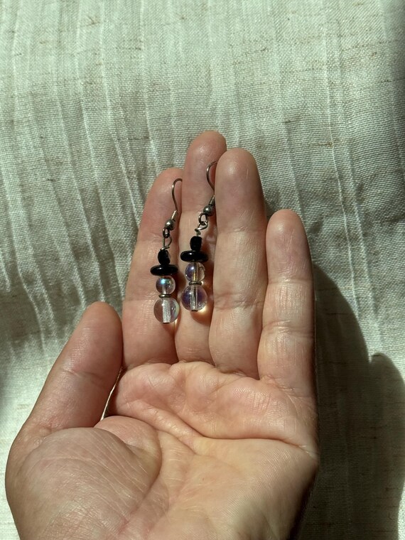 VGT IRIDESCENT SNOWMAN Earrings,vintage xmas snowman earrings,vintage snowman earrings,vintage christmas snowman earrings,snowman earrings View 6