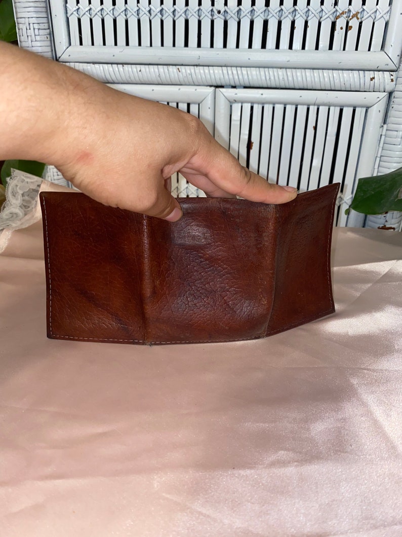 MINIMALIST LEATHER WALLET,trifold wallet,leather trifold wallet,travel wallet,slim travel wallet,men wallet,men travel wallet,amity wallet