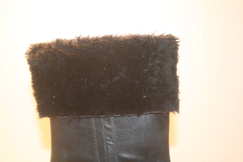 Size 7,WATERPROOF BOOTS,fur lined bootsS,90s boots,black rain Boots,rain boots,rain booties,winter boots,sherpa boots,snow boots,goth boots