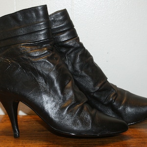 6.5 VINTAGE BOOT HEELS,vintage shoes boot heels,vintage style womens boot heels,vintage black boot heels,heel leather boots,heel booties