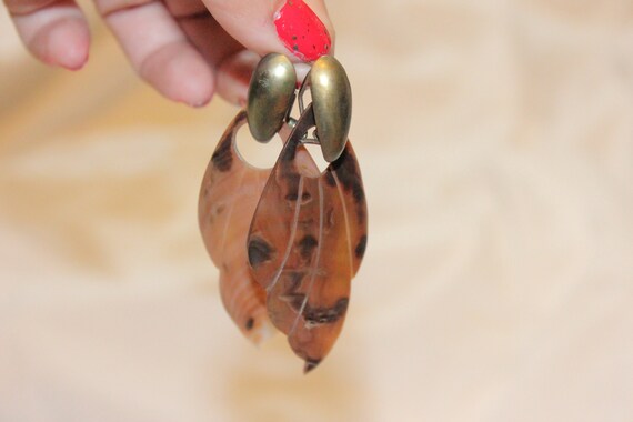 VINTAGE SEASHELL EARRINGS Large,cool seashell ear… - image 2