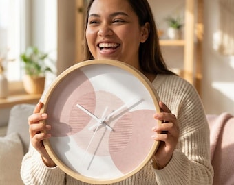 Relógio de parede minimalista, Relógio de parede moderno e silencioso, Relógio abstrato rosa blush, Decoração escandinava para casa, Relógio de parede estético, Decoração para sala de estar