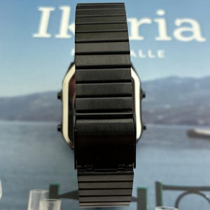 Reloj analógico-digital retro, brazalete de acero inoxidable, reloj de cuarzo vintage con múltiples esferas para hombre. imagen 3