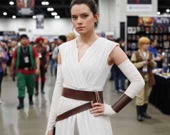 Rey Skywalker Jedi Scavenger Outfit | Dark Side Inspired Cosplay Full Set for Women in White