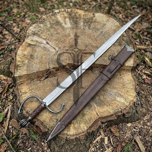 Hand Forged Falchion Sword – Desert Ironwood Burl Handle, Fleur-de-Lis Guard