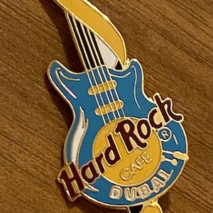 非売品 Hard Rock Cafe AEROSMITH GUITAR PIN New York Skyline Guitar Pin | Online Rock Shop
