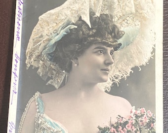 French Theatre Postcard, Actress Paule Delyse, Walery Studio 1903