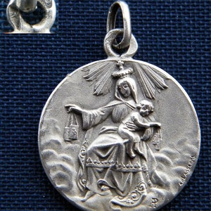 Art Déco Religious Medal, Signed Lasserre Notre Dame de Scapulaire and Sacred Heart Jesus Christ, French 19th Century Hallmark for Silver
