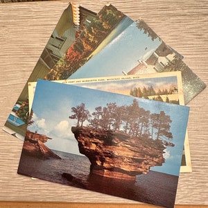 Collezione di cartoline d'epoca degli USA, anni '60, lotto di 5 // Michigan State, Turnip Rock, Marquette Park, Fort Wilkins, campeggio sul fiume, Grand