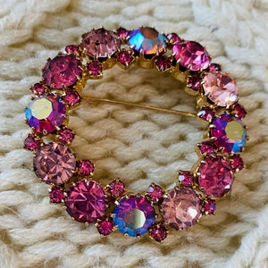 Pink Glass Brooch 1 3/4 Inches, American Mid Century Designer KARU
