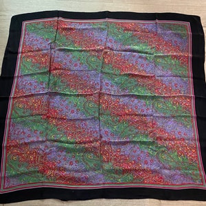 A Paisley Silk Scarf, Pink Green Mauve, Indian Vintage Ladies Accessory image 2