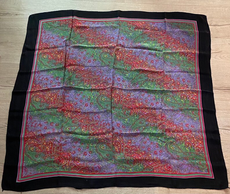 A Paisley Silk Scarf, Pink Green Mauve, Indian Vintage Ladies Accessory image 2