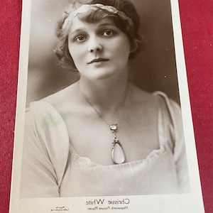 Silent Movie British Actress Postcard, CHRISSIE WHITE (1895 to 1989) Antique Postcard