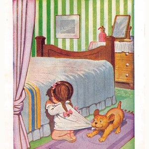Kleines betendes Mädchen, süßer Hund, britischer Humor, Postkarte 1960er Jahre, Donald McGill, Vintage Sammlerstücke