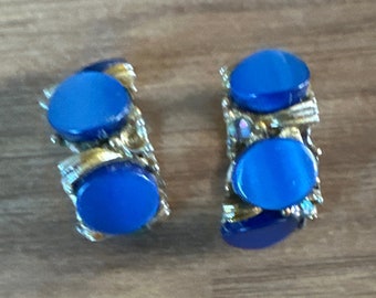 1960s Thermoset Lucite Earrings, Brass Clip Ons Vintage Jewellery