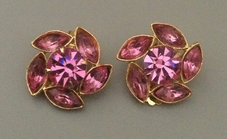 Pink Glass Earrings in a Catherine Wheel style setting, 1960s Retro Vintage Jewelry image 3