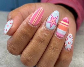 Uñas postizas de verano estilo Y2K con rayas pastel y estrellas / Totalmente personalizables