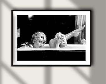 Vintage Brigitte Bardot Badewanne Print, Luxus Model Mode Poster, Fine Art Fotografie Wandkunst, High Society Schwarz Weiss Dekor