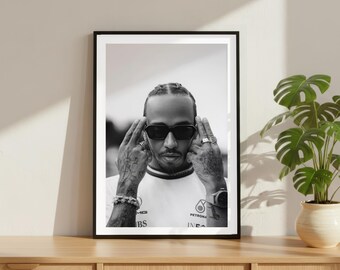 Lewis Hamilton Poster, Motivational Sports Print, Formula 1 Wall Art, Vintage F1 Sports Legend Decor, Black and White Framed Poster
