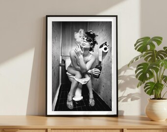 Vintage Mädchen rauchende Toilette Badezimmer Druck, Luxus Modell Mode Poster, Fine Art Fotografie Wandkunst, Schwarz und Weiß Dekor