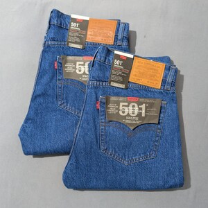 Levis 501 Straight Fit Mens Jeans Button Closure Black, Blue (Light, Mid, Dark), Dark Wash image 9
