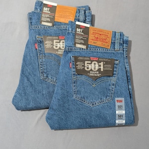 Levis 501 Straight Fit Mens Jeans Button Closure Black, Blue (Light, Mid, Dark), Dark Wash image 14