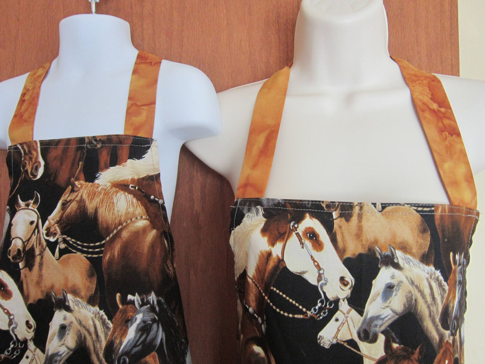 Horses Apron Set Adult With Youth Size Black White Brown Etsy New Zealand