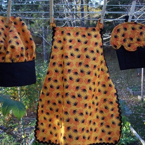 Halloween Childrens Apron Set Apron Chef Hat Mitt image 1