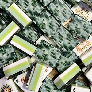 American Mahjong Set, Green Bamboo, 4 Layer Heavyweight Acrylic, 160 Tiles set, Premium Board Game Gift