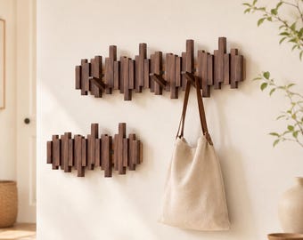 Wandrek met pianotoetsenhaken, verspringende houten kapstokhaken, moderne minimalistische kapstok voor de hal, verborgen houten haken voor hoeden en tassen