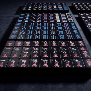 Schwarzes Mahjong-Set mit 166 NMJL-Spielsteinen (Standardgröße, Premium-Melamin) – ideal für unterwegs. Bild 5