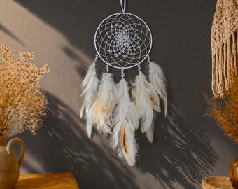 Drömfångare i vit kvarts, bohemisk stil, väggbonad, neutral heminredning