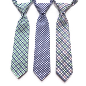 Boys Plaid Cotton Necktie: Pre-tied Wedding Tie