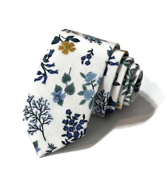 White Hawthorne Garden Floral Necktie~floral Tie~anniversary Gift