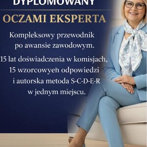 May include: A professional woman in a light blue suit and glasses is seated, with text that reads "DYPLOMOWANY OCZAMI EKSPERTA" and "Kompleksowy przewodnik po awansie zawodowym." The image also includes the text "Edyta Jaszczak, Ekspert ds. Awansu."