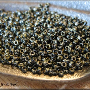 Size 15/0 Miyuki Round Seed Beads - Black Picasso Picasso, 10 grams