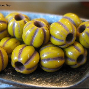 NEW - 8mm Czech Glass BIG HOLE Melon Bead - Mustard Yellow with Brown Wash, 20 Beads
