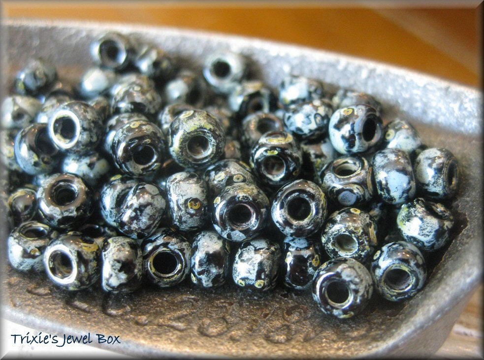 8/0 Opaque Multi-Color Mix Czech Seed Bead (1/2 Kilo) #CSD061 – General Bead