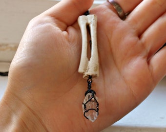 Quartz Point Necklace - Gothic Chic Jewelry - Halloween Necklace - Gothic Jewelry - Witch Necklace - Bone Necklace for Woman for Men Gift