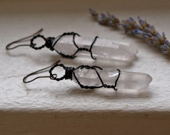 Black Gothic Steampunk Jewelry - Raw Quartz Earrings - Black Quartz Earrings - Steampunk Jewelry Earrings Black - Gift for Witch Earrings