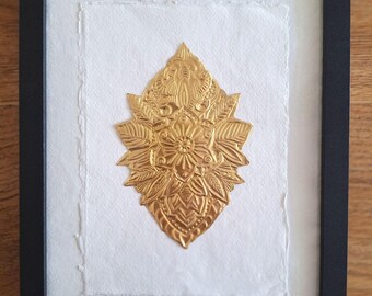 Groot Heilig hart kunst in  zwart houten lijst | Folie reliëf op ambachtelijk papier,  23,5cmx31,5cmx1,7cm