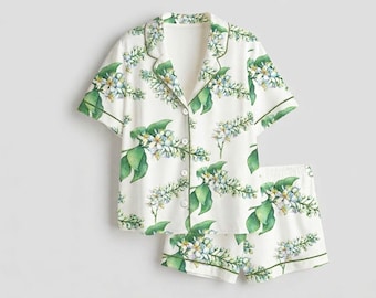 Green Leaf Floral Pajamas, Sage Green Flower PJs Se, Short Pajama Set, Botanical Print Nightwear, Summer Pajamas Women, Gift For Her