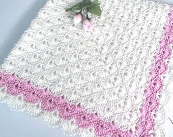 Patrón de manta de bebé a crochet para principiantes / Cuadrado con punto V de concha (Descarga en PDF)