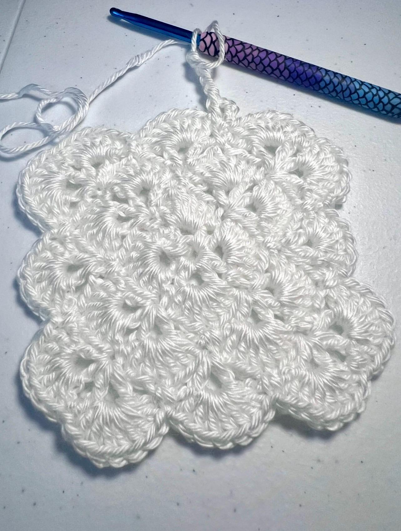 Beginner Crochet Baby Blanket Pattern | Shell V Stitch Square (PDF ...