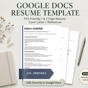 以下が含まれることがあります： Googleドキュメントの履歴書テンプレート。職務要約、スキル、職務経歴のセクションを備えたプロフェッショナルなレイアウトです。カバーレターとリファレンスが含まれており、ATS-FRIENDLYと書かれた青いバナーが表示されています。