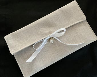 Fancy linen envelope gift bag